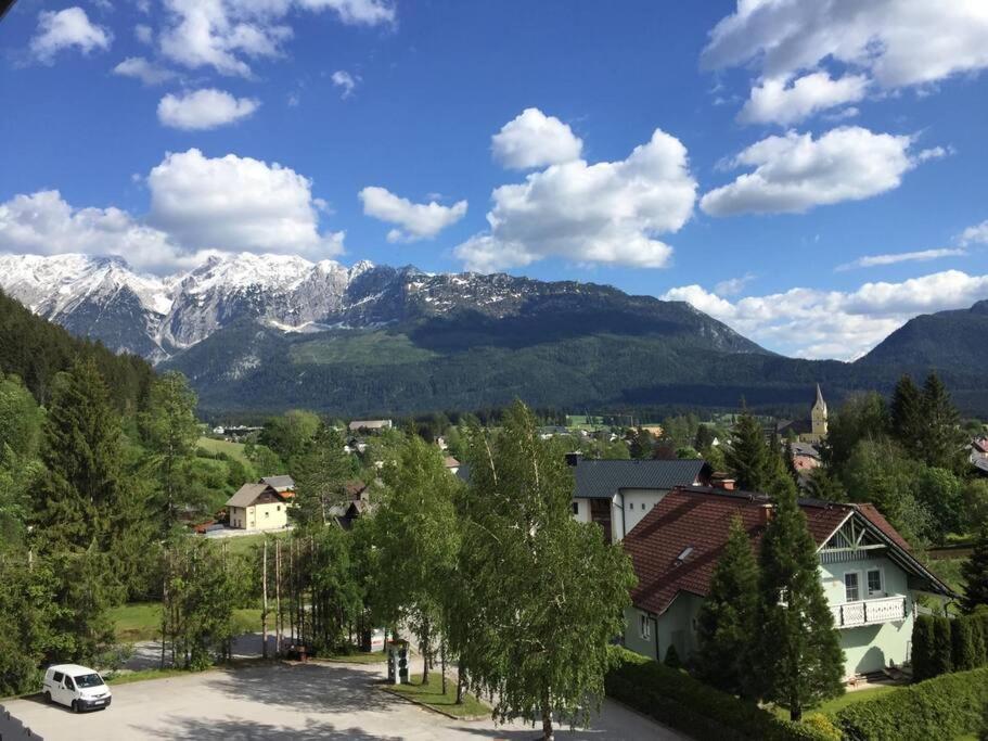 Alpenurlaub II Wohnung Mit Traumausblick Bad Mitterndorf Bagian luar foto