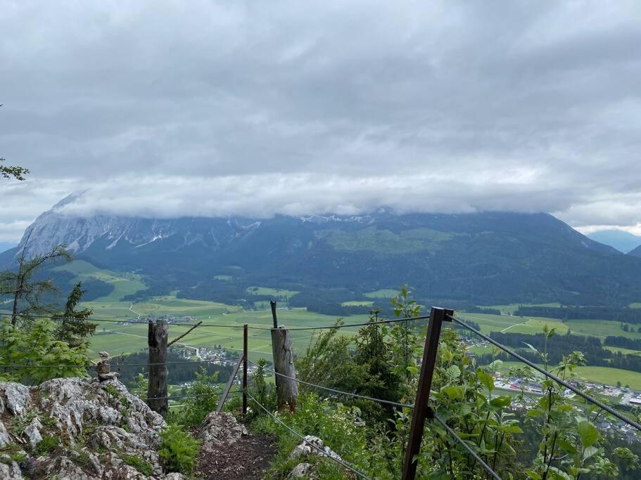 Alpenurlaub II Wohnung Mit Traumausblick Bad Mitterndorf Bagian luar foto